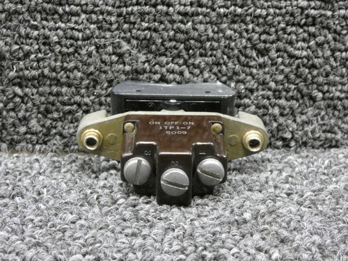 1TP1-5 UND. LAB ON-OFF Test Toggle Switch