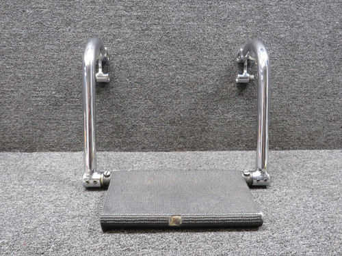 123570-1 IAI 1124 Westwind I Step Assembly