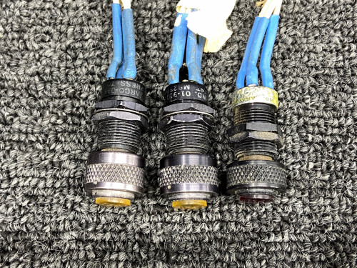 MS25041-2, MS25041-4 Marco-Oak Press to Test Indicator Light Set (Red, Amber)