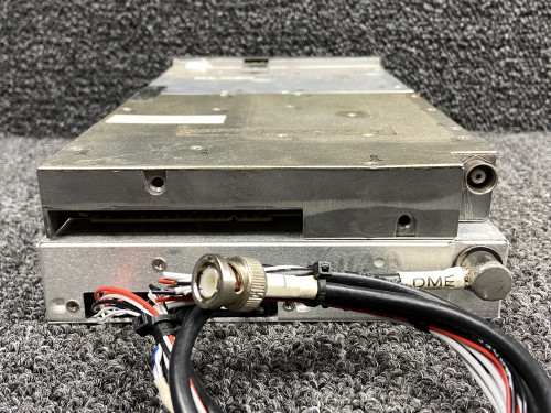 066-1068-01 King Radio KN-62A DME Radio with Tray & Mods (14-28V)