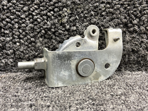 0813501-17 Cessna 310Q Defrost Controller Assembly (Minus Knob)