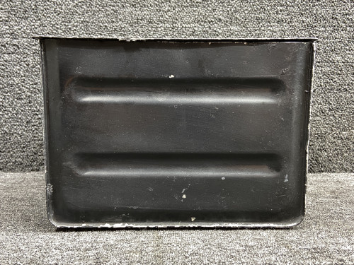 0822010-8, 0822011-1 Cessna 310Q Battery Box Assembly with Lid