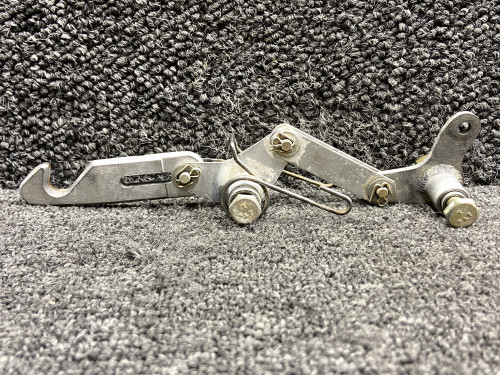 0811486-47, 0811477-1 Cessna 310Q Upper Cabin Door Latch Arm & Bellcrank