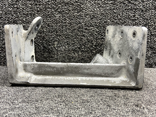 0811903-1 (Casting#: 0811903) Cessna 310Q Fuselage Step Support