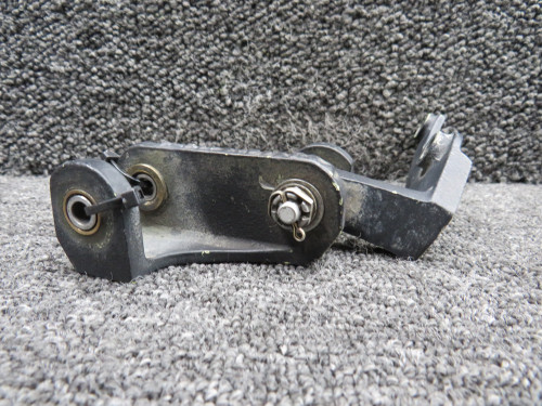 269A8442-2, 269A8430 Schweizer 269C Throttle Control Cable Arm & Bracket Assy