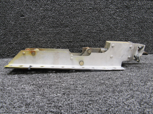 0851781-3, 0851781-22, 0851781-9 Cessna 421C Wing Locker Baggage Door Latch Assy