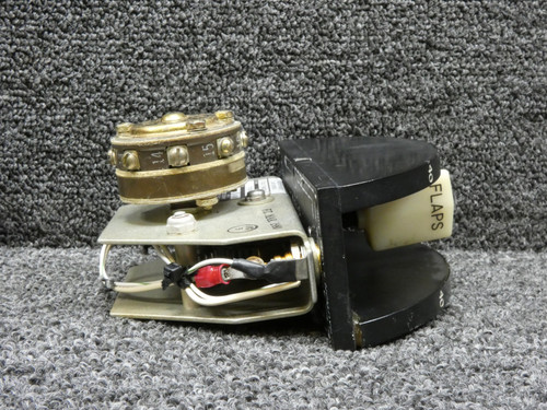 777001-1 (Alt: 4833519-1) Avionic Flap Control Selector Switch