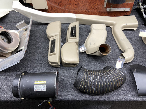 Keith Air Conditioning Set with Compressor, Blowers, Ducting & Paperwork