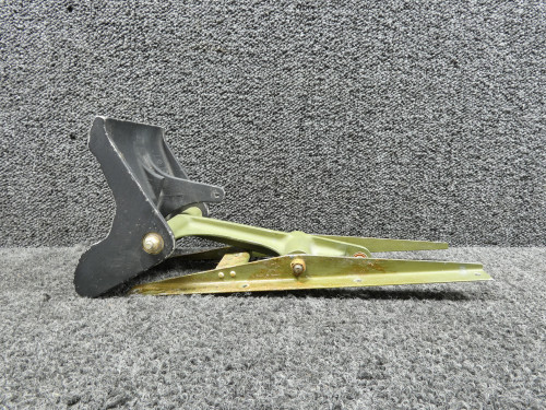 600039-001, 600065-001 Piper Aerostar 601P Rudder Pedal with Arm and Bracket LH