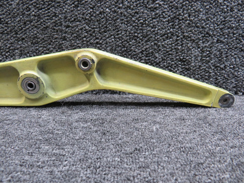 002-524024-31 (Use: 002-524024-11) Beechcraft 58 Push-Pull Elevator Bellcrank