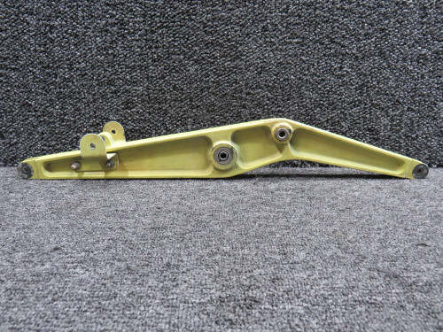 002-524024-31 (Use: 002-524024-11) Beechcraft 58 Push-Pull Elevator Bellcrank