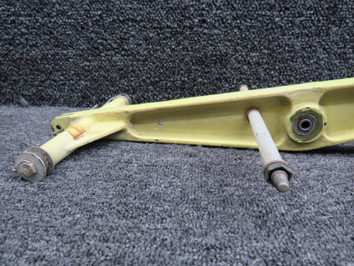 002-524024-35 Beechcraft F33A Aft Elevator Bellcrank Assembly