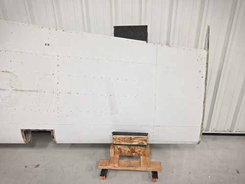 0523005-201 (Use: 0523005-216) Cessna 172G Wing Structure LH (Hail)