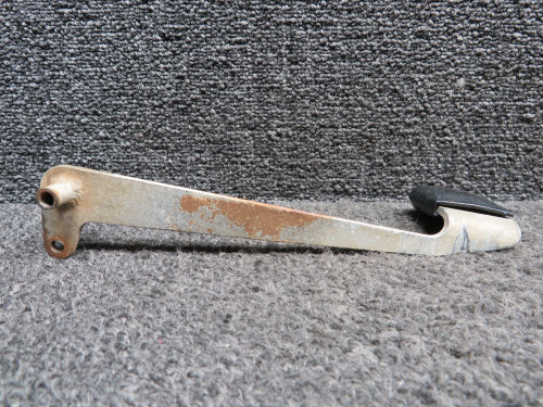 79515-013, 79647-002 Piper PA34-200T Cabin Door Handle Assembly