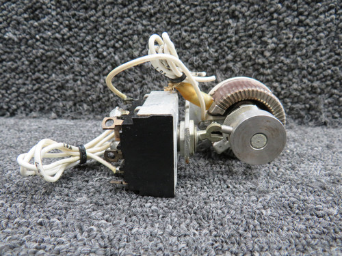 484-583 Piper PA30 Ohmite Rheostat Assembly