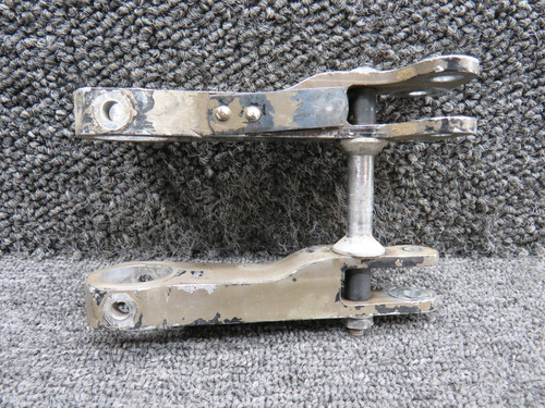25137-000, 21012-003 Piper PA30 Landing Gear Retraction Tube Arm Assembly