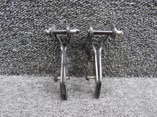 22201-000, 22201-001 Piper PA30 Toe Brake Idler Link Set LH and RH