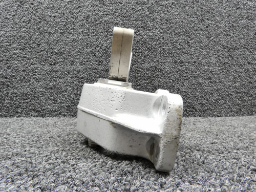 LM-426-SA16 Lord Kinematics Upper Rear Engine Mount Assembly (No Data Tag)