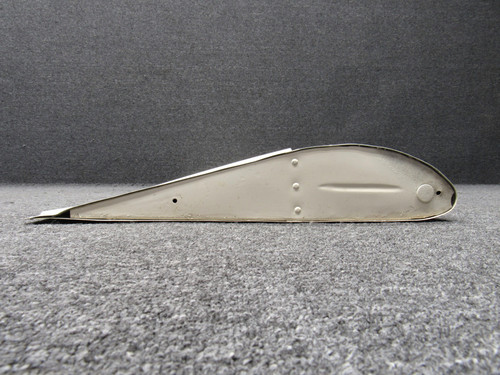 0523901-16 (Use: 0523901-34) Cessna 182H Wing Flap Assembly RH