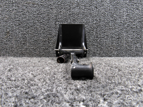 0760678-1 Cessna 182H Pilot Brake & Rudder Pedal Assembly with Arm