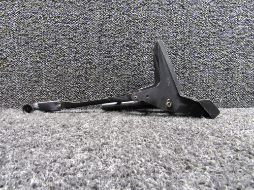 0760678-1 Cessna 182H Pilot Brake & Rudder Pedal Assembly with Arm
