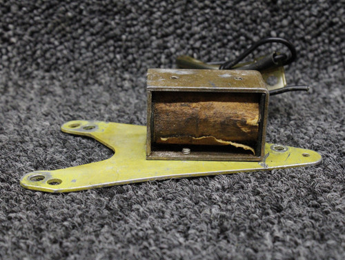24948-000 Piper PA-24-260 Landing Gear Brake Assembly (Less Pin)