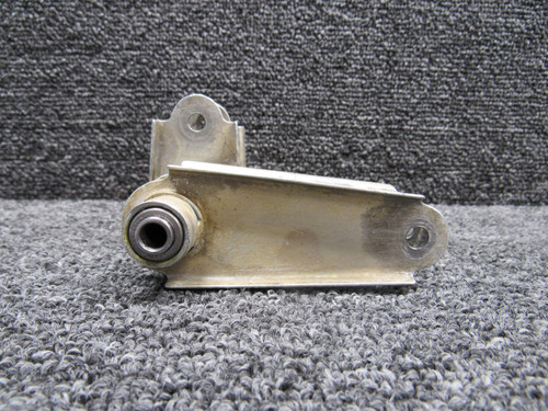 0862100-92 Cessna 421C Inboard Flap Outboard Flap Bellcrank Assembly RH