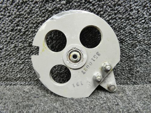 3510027-5 Aero Commander 500B Flap Bellcrank Pulley RH