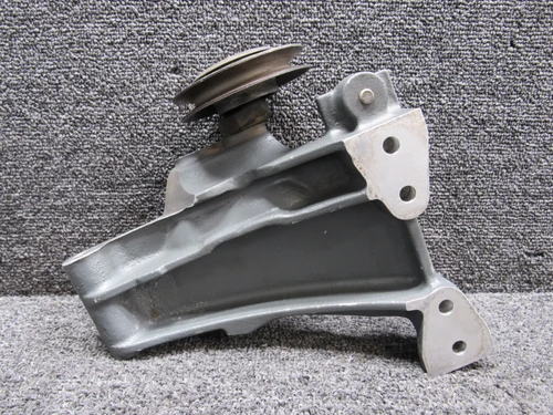 07A26688 (Cast: 07A22097) Lycoming TIO-540-AE2A Alternator Mounting Bracket