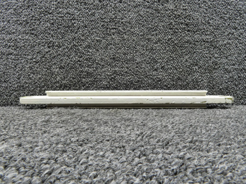 35-815252-1 Beechcraft 55D Main Landing Gear Column Forward