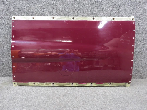 2252042-49 (Use: 2252042-61) Cessna T182T Upper Center Cowl Assembly