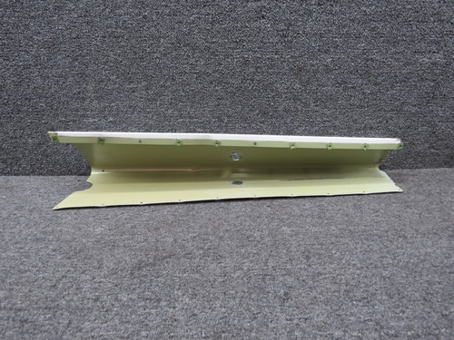 0741639-10 (Use: 0741639-16) Cessna T182T Main Landing Gear Fairing Assembly RH