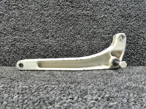 0841225-10 (Use: 0841220-4) Cessna 320B Main Gear Retract Bellcrank RH