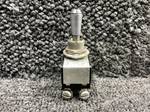 8906K1068 (Alt: 35-380053-3) Beechcraft B60 Three Position Toggle Switch