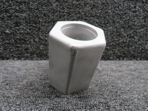 0741053-1 Cessna 182S Main Landing Gear Axle Fitting LH (Bead Blasted)