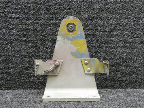 26-41016-001 Swearingen SA-226T Merlin IIIA Vertical Lower Hinge Assembly