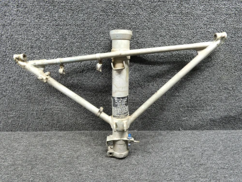 35-815192-2 Beechcraft Main Landing Gear Upper Trunnion