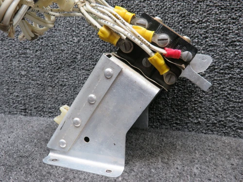 002-364013-29, MS15026-1 Beechcraft F33A Landing Gear Limit Switch Assembly