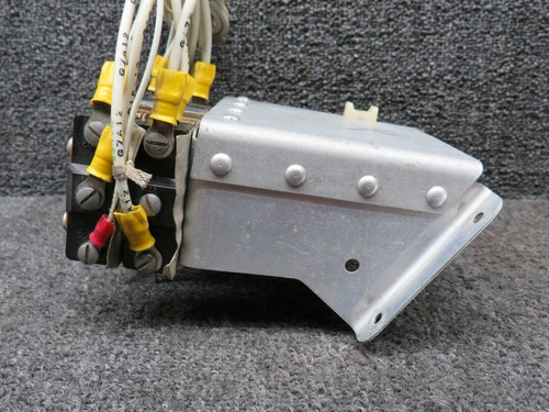 002-364013-29, MS15026-1 Beechcraft F33A Landing Gear Limit Switch Assembly