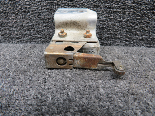 45-361116, 45-361116-1 Beechcraft F33A Flap Up Limit Switch with Bracket