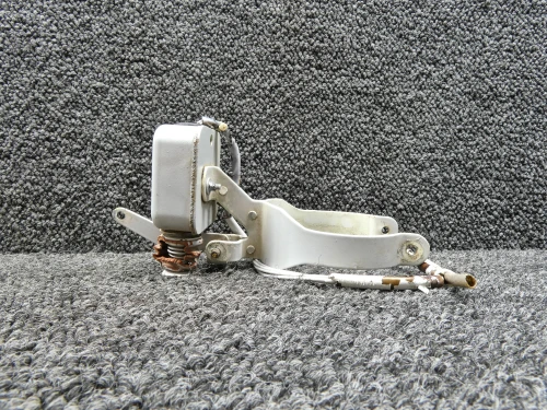 002-361013-32 Beechcraft A36 Main Gear Safety Switch Assembly RH