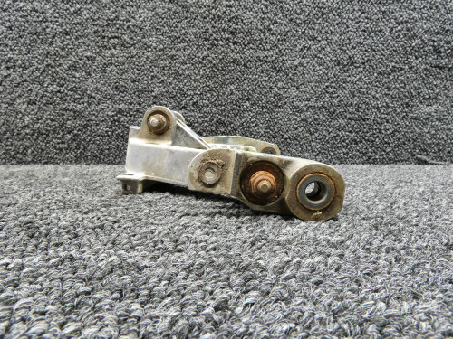 4330086 Aero Commander 680F Main Gear Door Operating Yoke