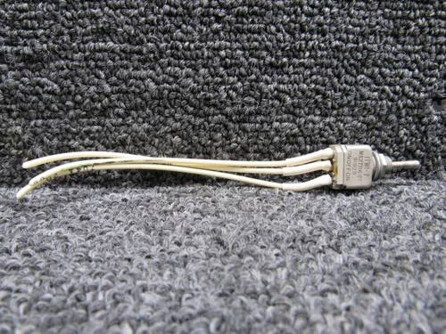 ITWI-7 (Alt: MS27716-27) Und Lab Inc Momentary Switch