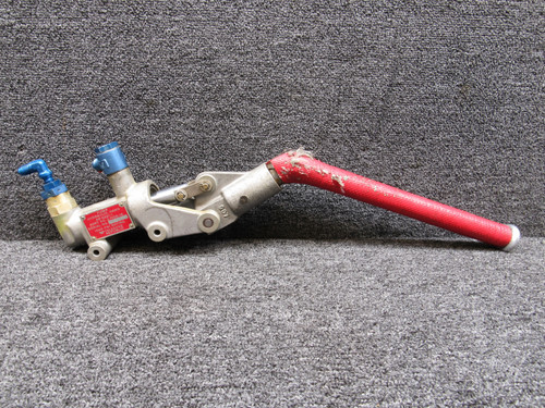 3-1158-18 Teledyne Republic AN-6201-1 Hydraulic Hand Pump
