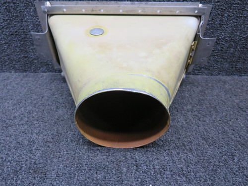 002-910011-2 Beechcraft F33A Air Funnel Assembly