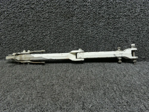 0841102-4, 0841103-8 Cessna 320 Main Landing Gear Side Link Brace RH