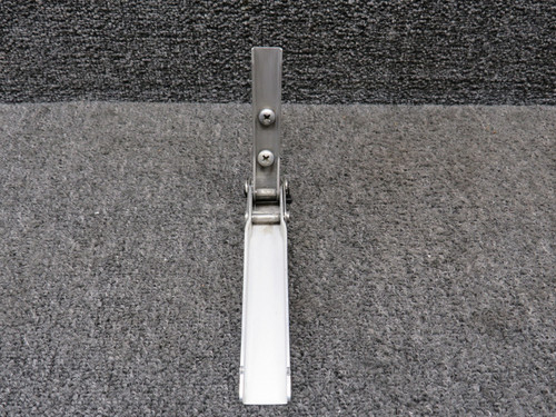 H2109-3 Beechcraft F33A Cowl Door Latch Handle Assembly LH