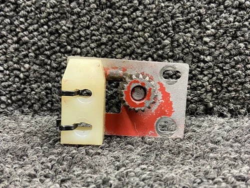 1712080-1, 1712063-1 Cessna 177RG Cabin Door Clutch Assembly w Guide