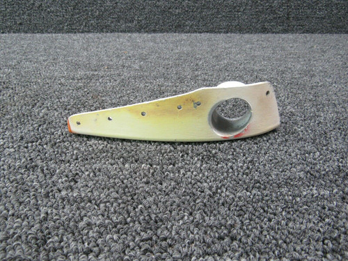 0712305-3AGW (Use: 0712780-1) Cessna 188 Tail Gear Mount Casting LH