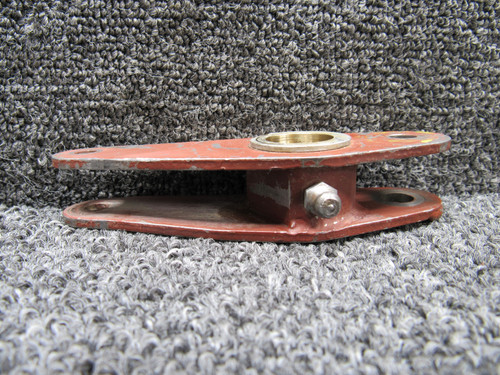27-51008-018 Swearingen SA-226T Main Landing Gear Actuator Bellcrank RH